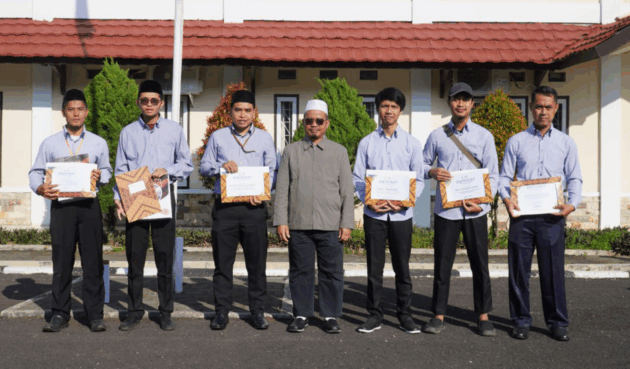 As-Syifa Tetapkan Guru Model Sebagai Pionir Pendidikan Berkarakter dan Kompeten 2 Reward Ujikom B