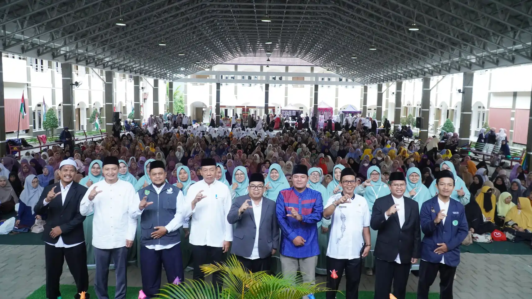 Awali Ramadan 1447 H, 900 Jamaah Ramaikan Pembukaan Pesantren Ummahat ke-22 di As-Syifa 1 Tamu Undangan dan Peserta Pembukaan Pesantren Ummahat ke-22