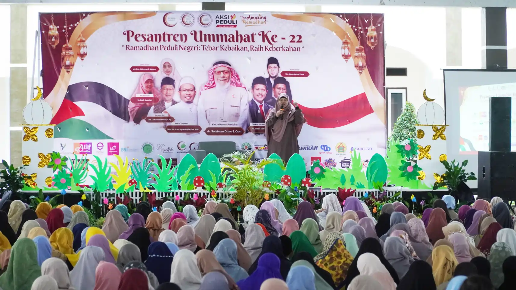 Awali Ramadan 1447 H, 900 Jamaah Ramaikan Pembukaan Pesantren Ummahat ke-22 di As-Syifa 2 Penyampain materi oleh Ustadzah Hj. Edah Suedah