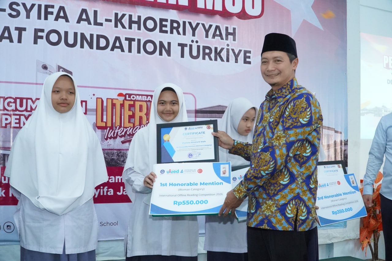 Kolaborasi As-Syifa dan Hayrat Foundation Perkuat Ekosistem Literasi Santri As-Syifa Boarding School 1 photo 2026 06 22 12 29 07 2