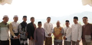 Ustaz Salim A. Fillah Kunjungi As-Syifa, Berbagi Pengalaman Pengelolaan Wakaf